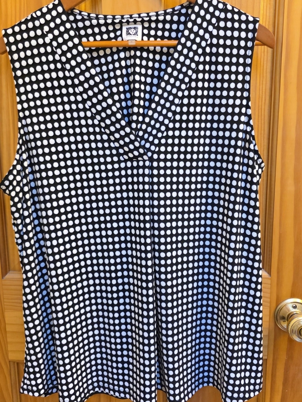 Anne Klein Black Sleeveless Polka Dot V-Neck Blouse